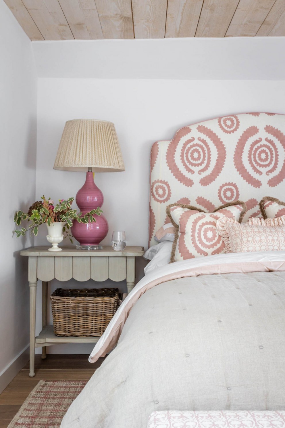 Coach House / Somerset Coach House - InteriorDesigners.net