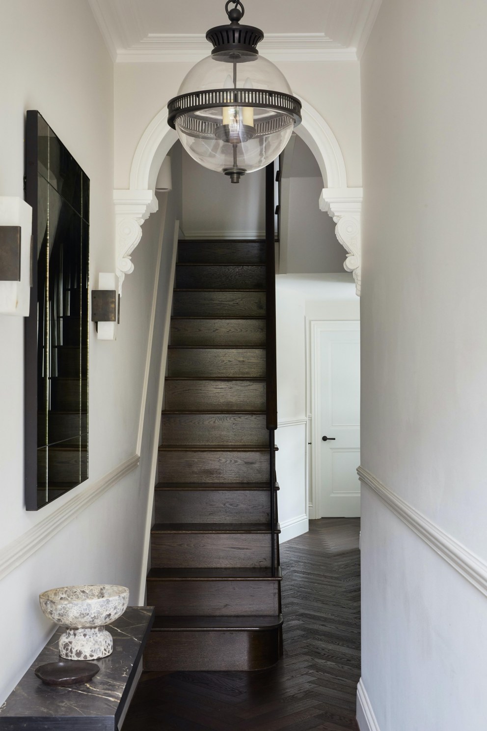 No.43 Entrance Hall / No.43- Notting Hill Townhouse - InteriorDesigners.net