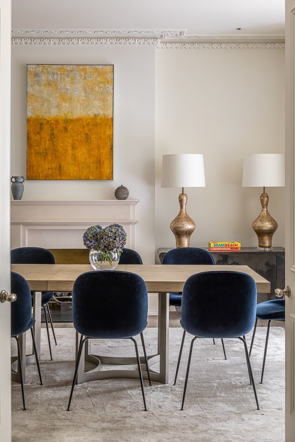 Notting Hill Villa - London | dining room | Interior Designers
