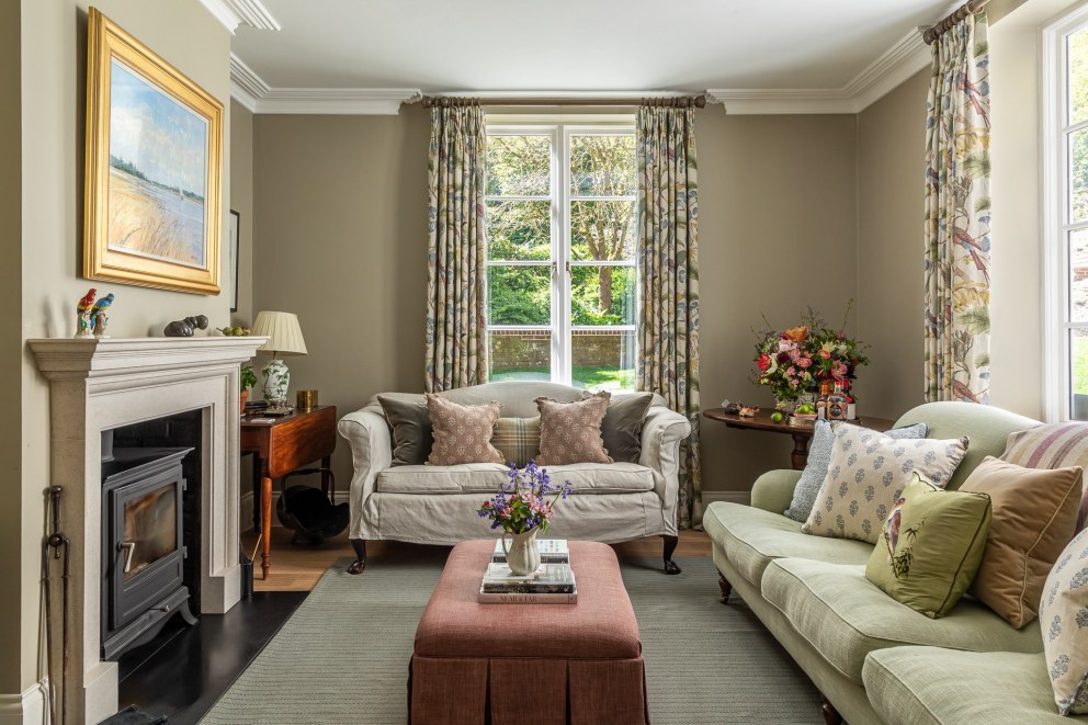 Hampshire Farmhouse | sitting room | Interior Designers