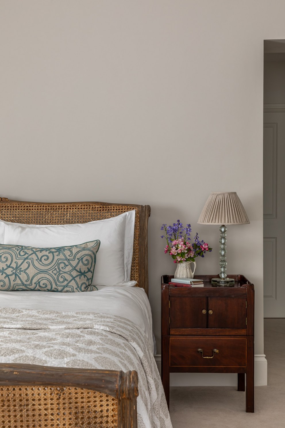 Hampshire Farmhouse | bedroom | Interior Designers