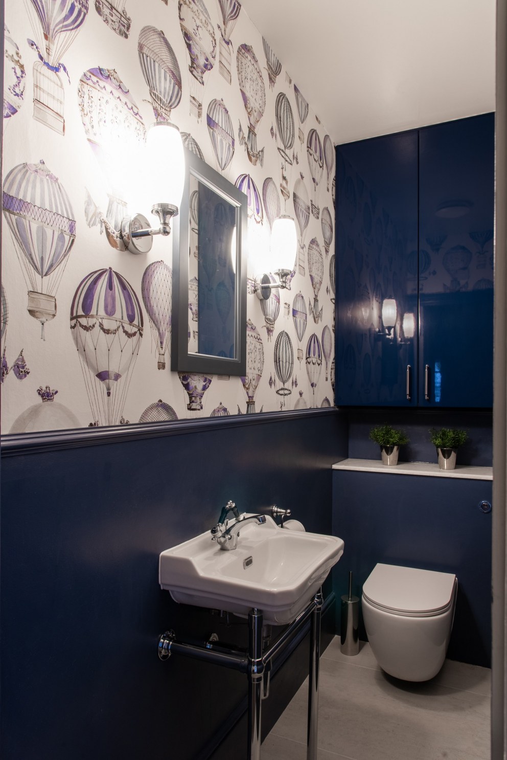 Queens Gate family home | Guest cloakroom | Interior Designers