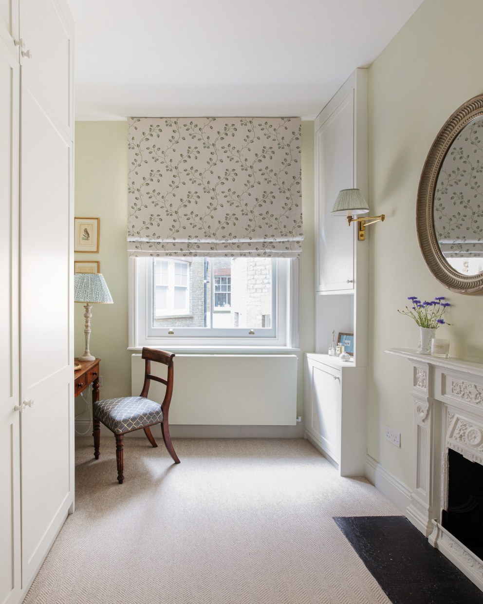 Battersea apartment | Dressing area - bespoke joinery design | Interior Designers