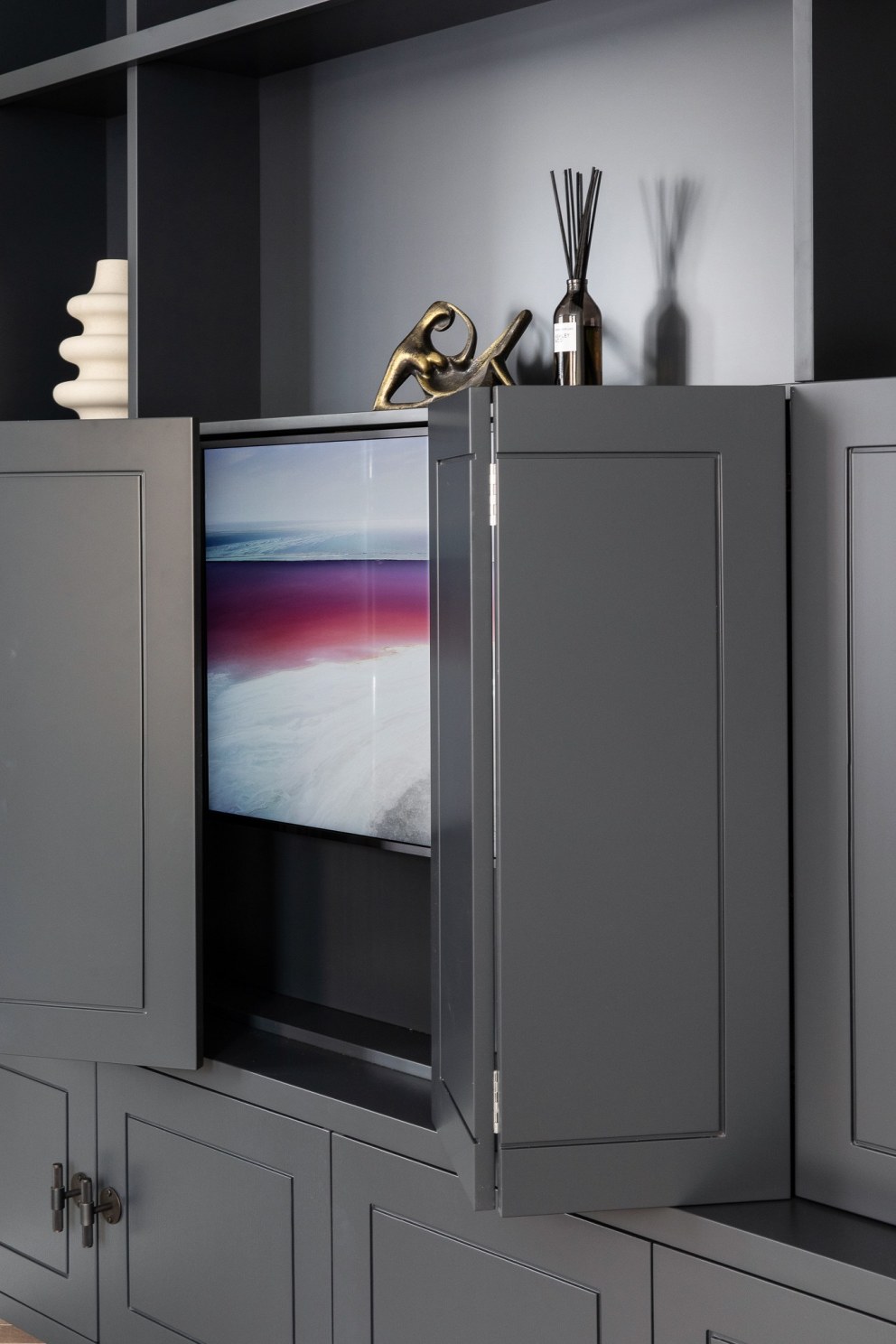 Fitzrovia apartment refurbishment | Bespoke joinery | Interior Designers