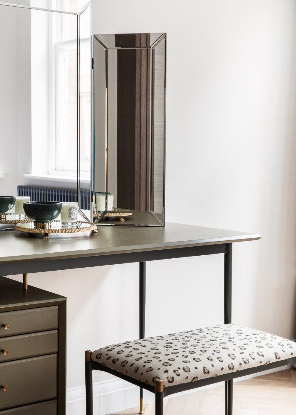 Fitzrovia apartment refurbishment | Bedroom | Interior Designers