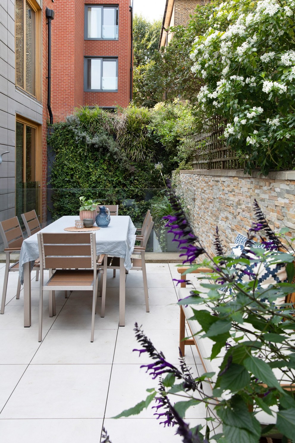 Hampstead modernist house | Terrace | Interior Designers