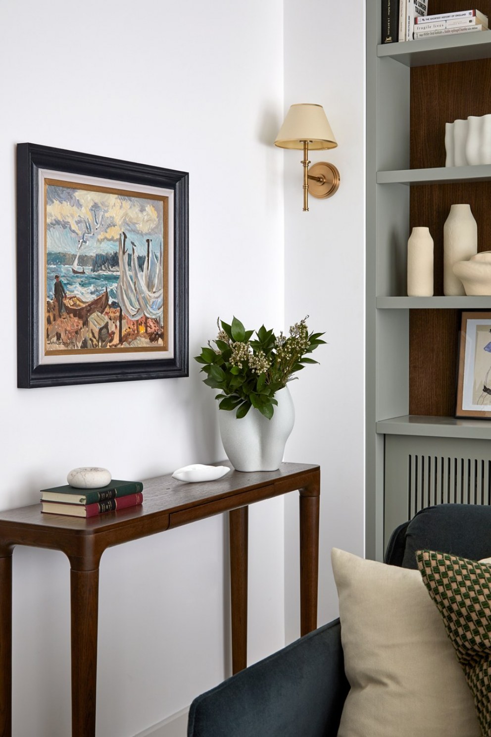 Newly-weds New Built | Living room Art | Interior Designers