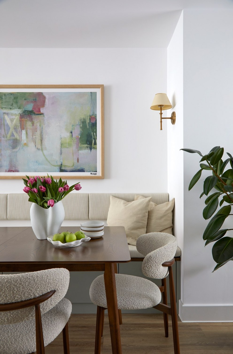 Newly-weds New Built | Banquette Seating | Interior Designers