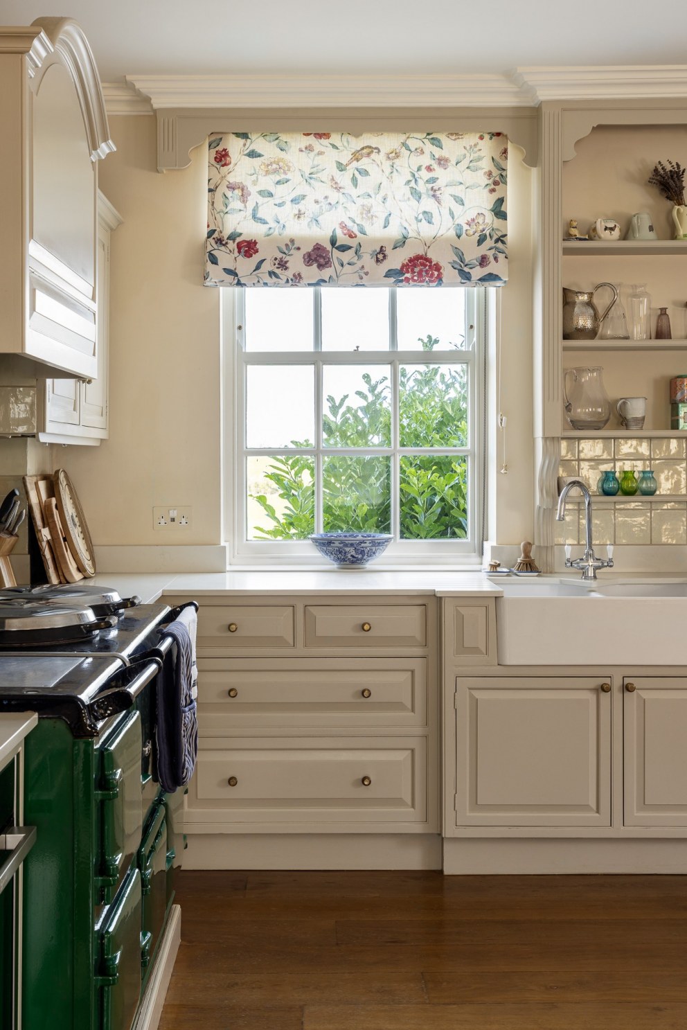 Cotswolds Country House | Kitchen | Interior Designers