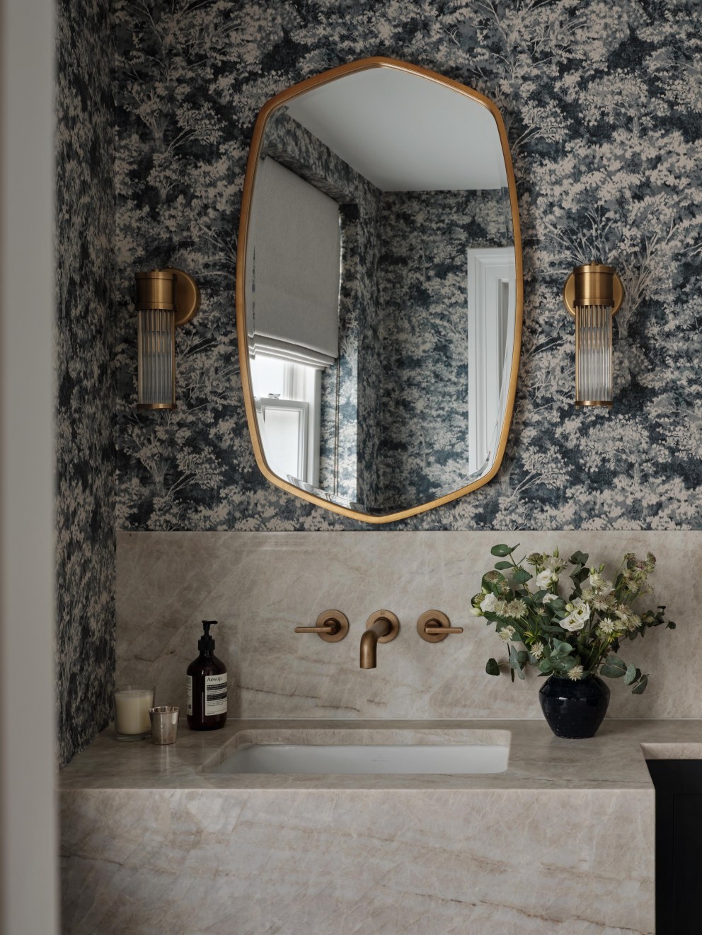 Townhouse in Kensington  | Cloakroom  | Interior Designers