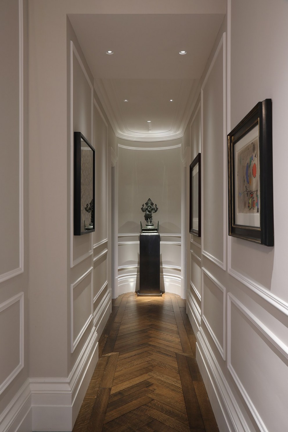 Eaton Square lateral apartment  | Gallery Hallway  | Interior Designers
