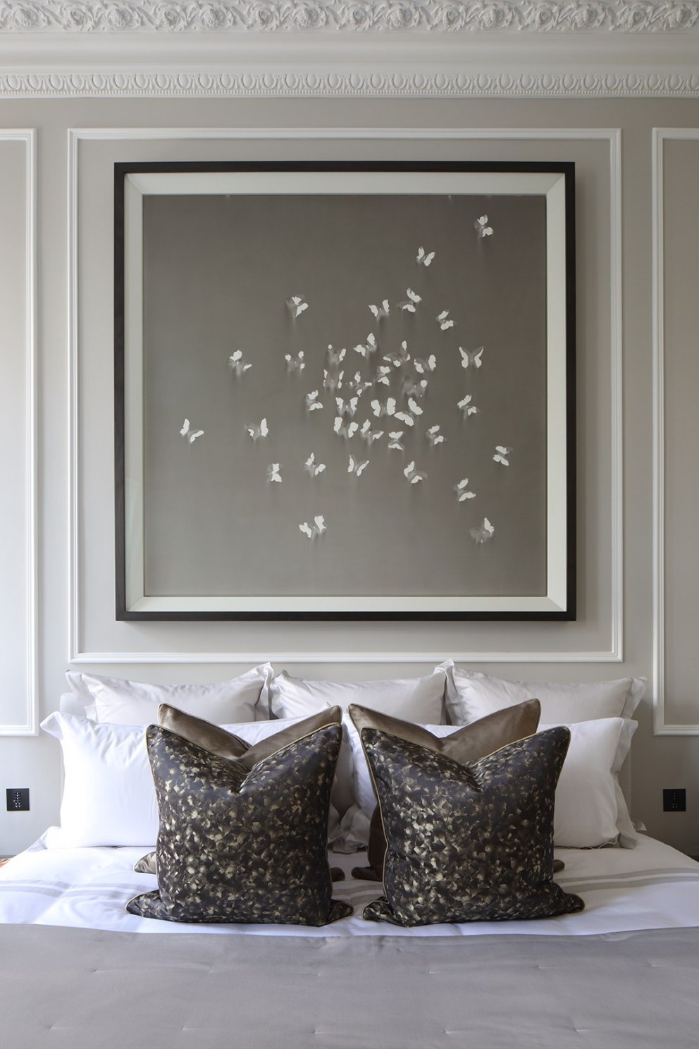 Eaton Square lateral apartment  | Master Bedroom  | Interior Designers