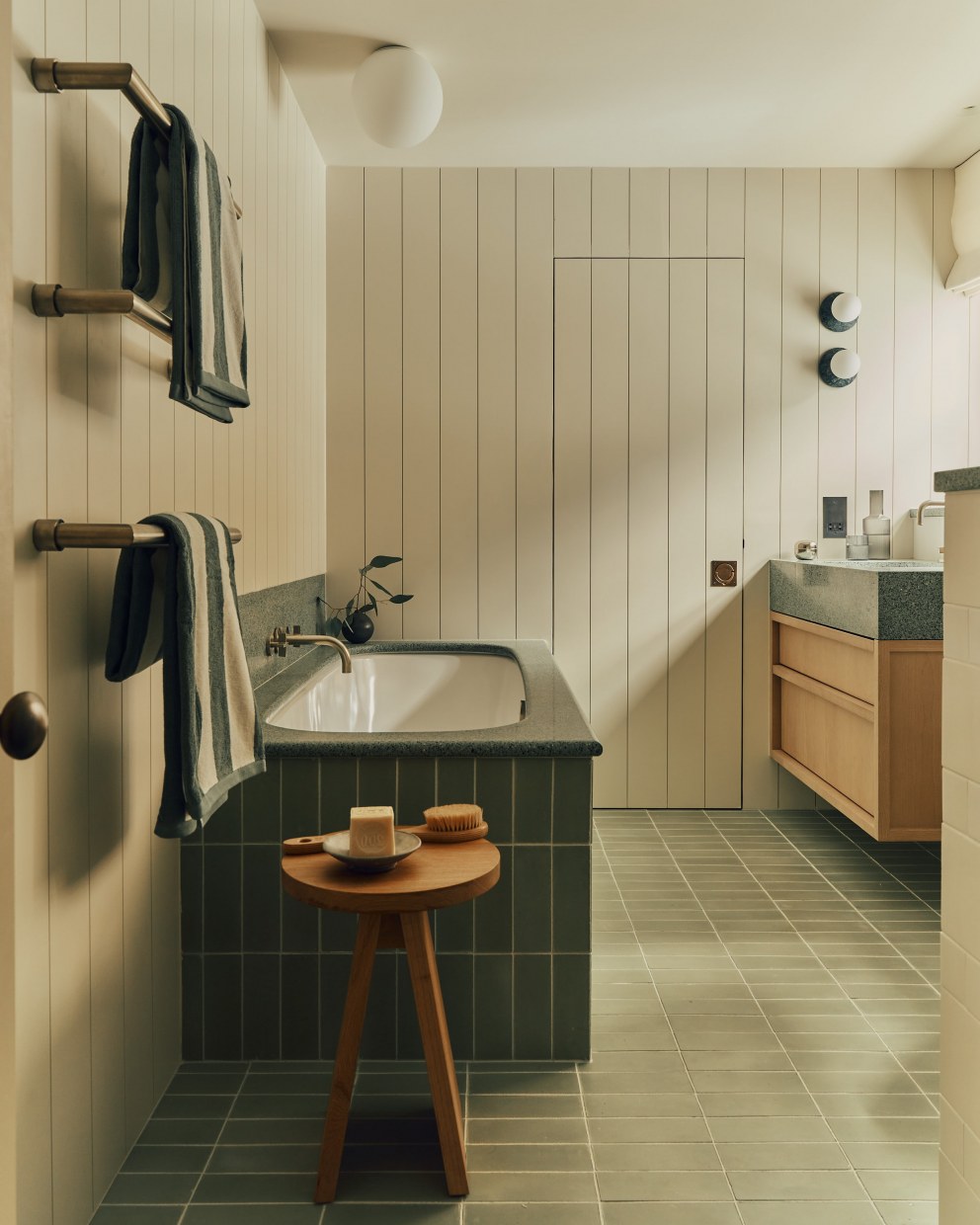 Villa on the Heath | Bathroom | Interior Designers