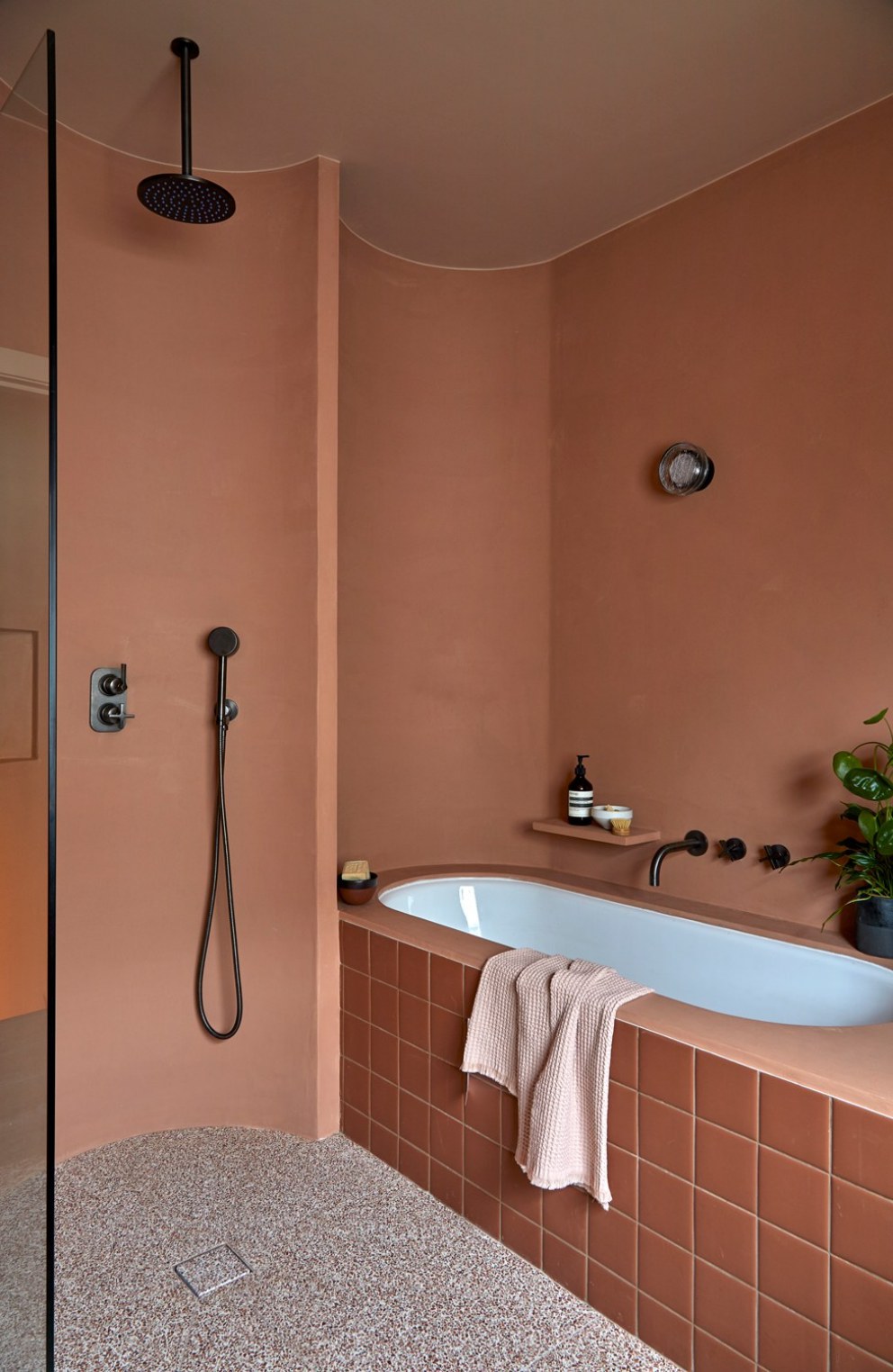 Highgate House 2 | Guest Bathroom | Interior Designers