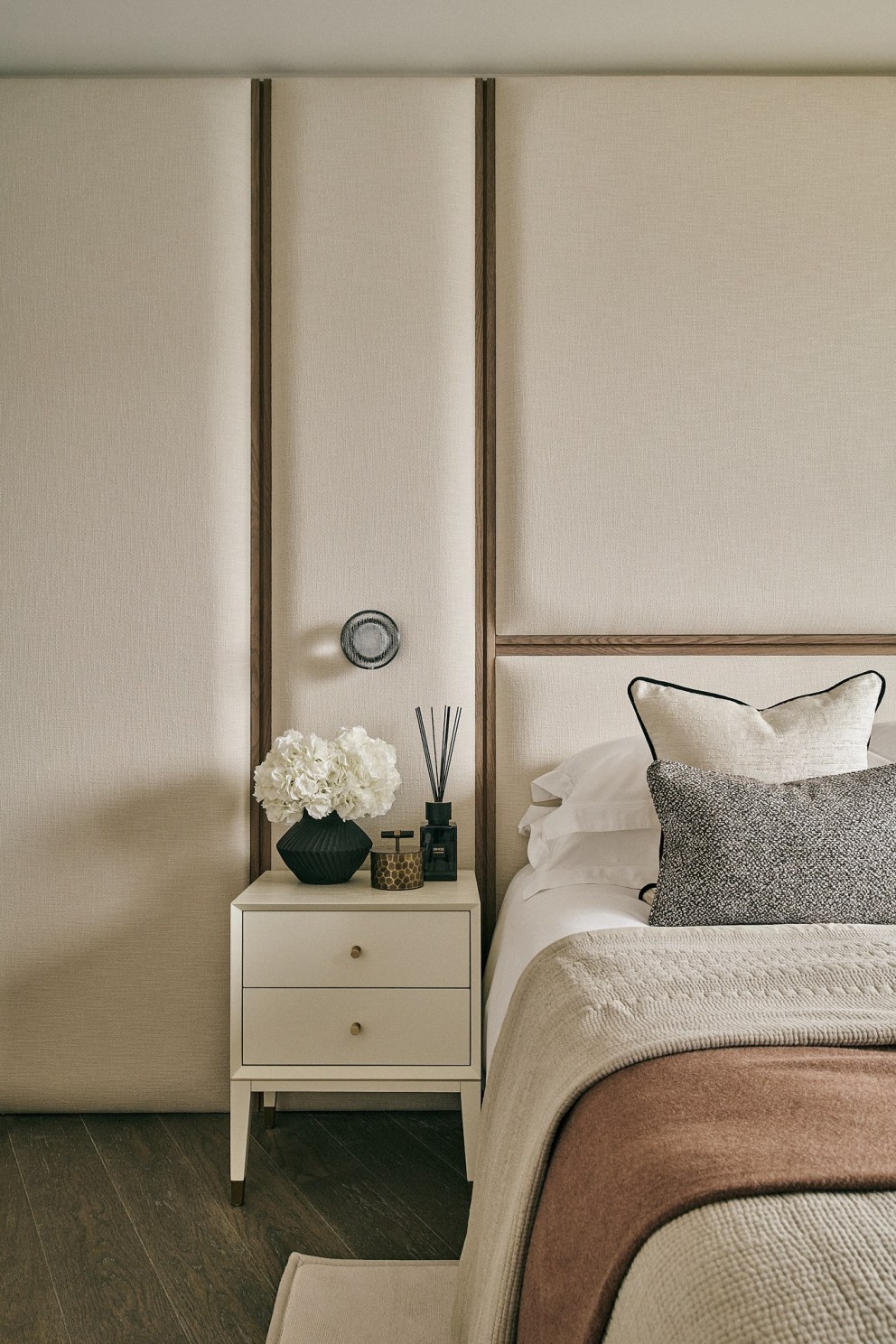 Nine Elms Luxury Apartment  | Guest Bedrrom | Interior Designers