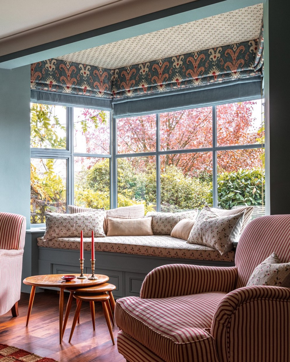 Technicolour Dreamboat | Bay seat | Interior Designers
