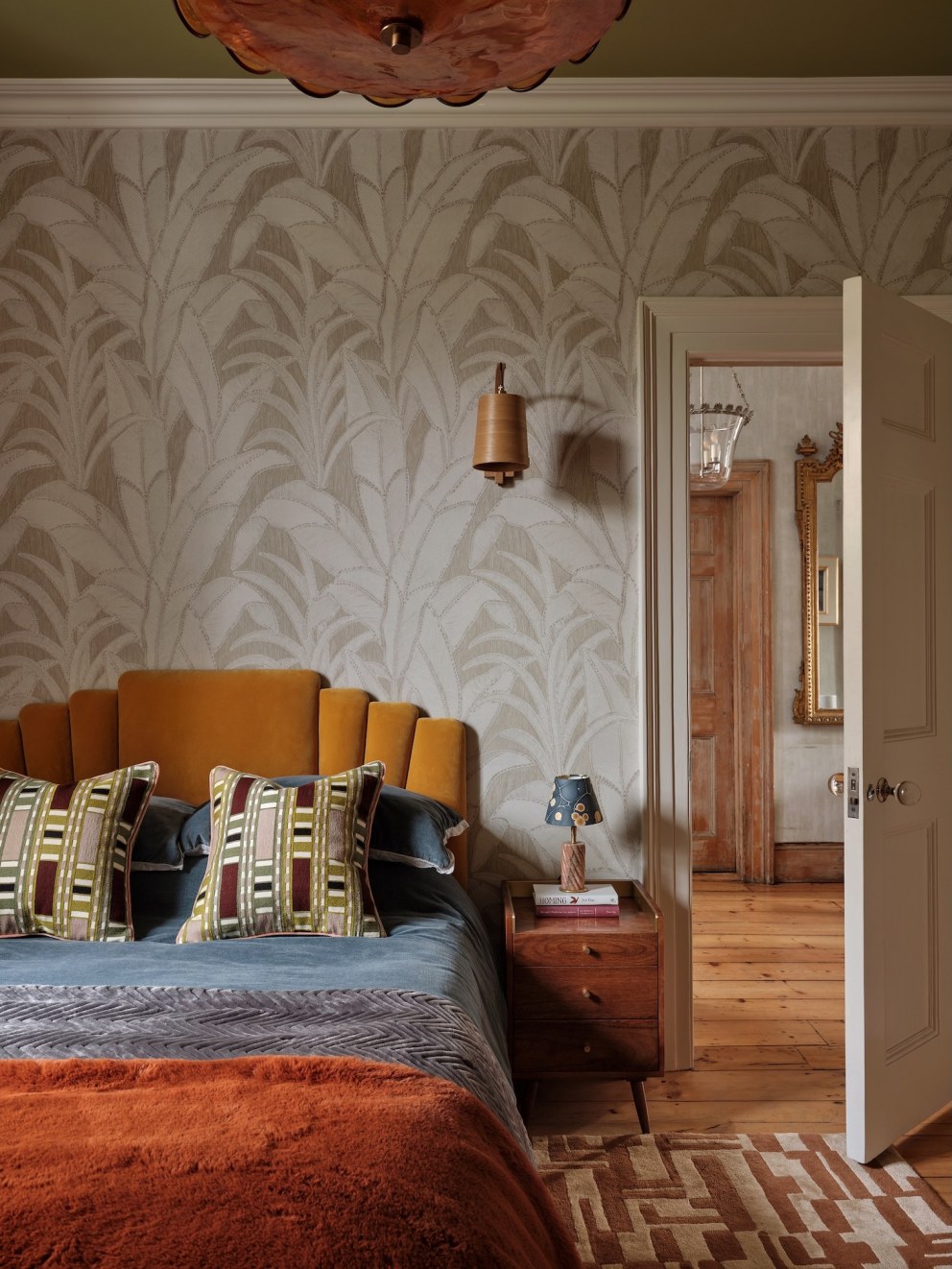 Historic villa, West London | Master bedroom | Interior Designers