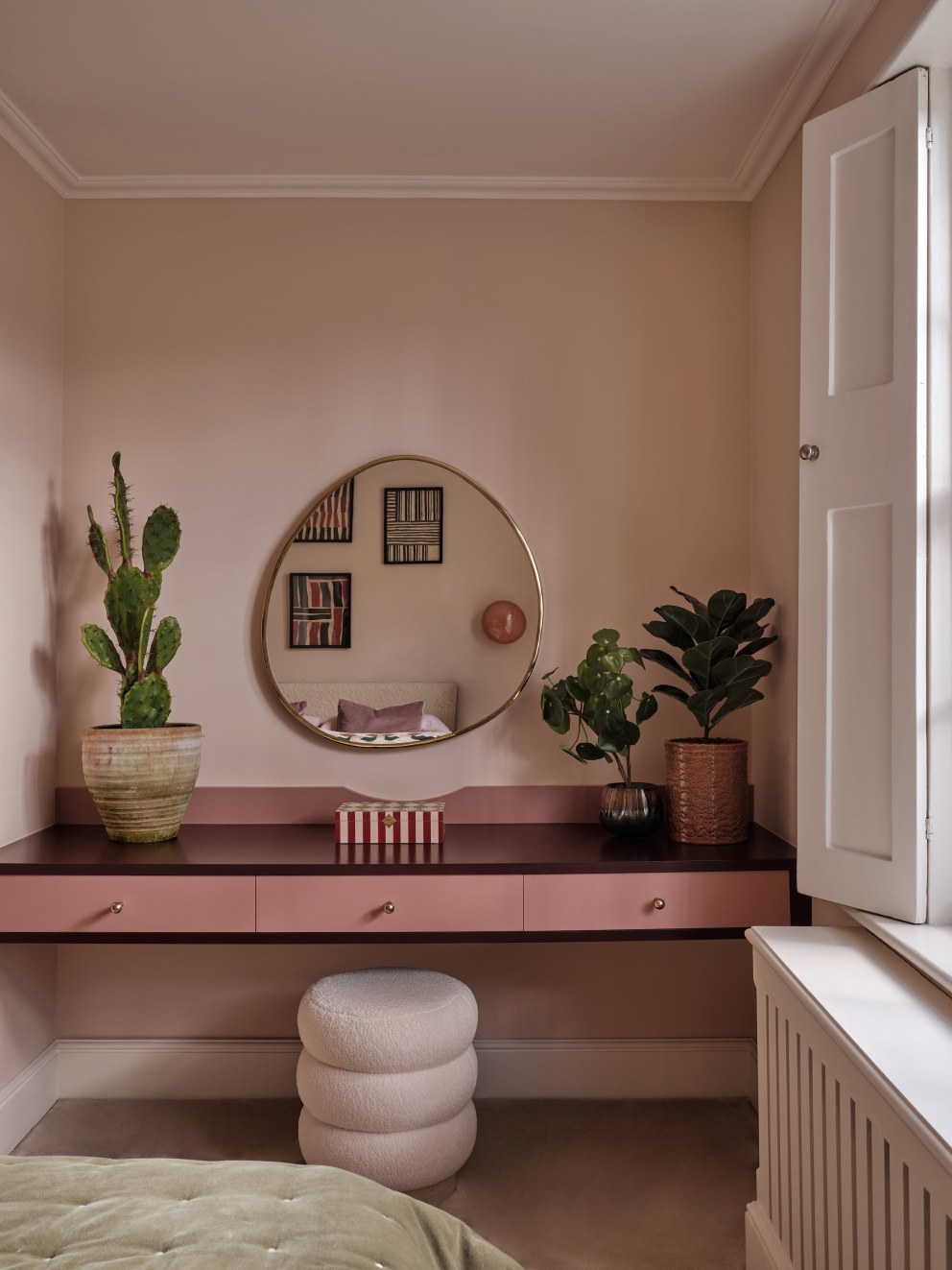 Historic villa, West London | Dressing table area | Interior Designers